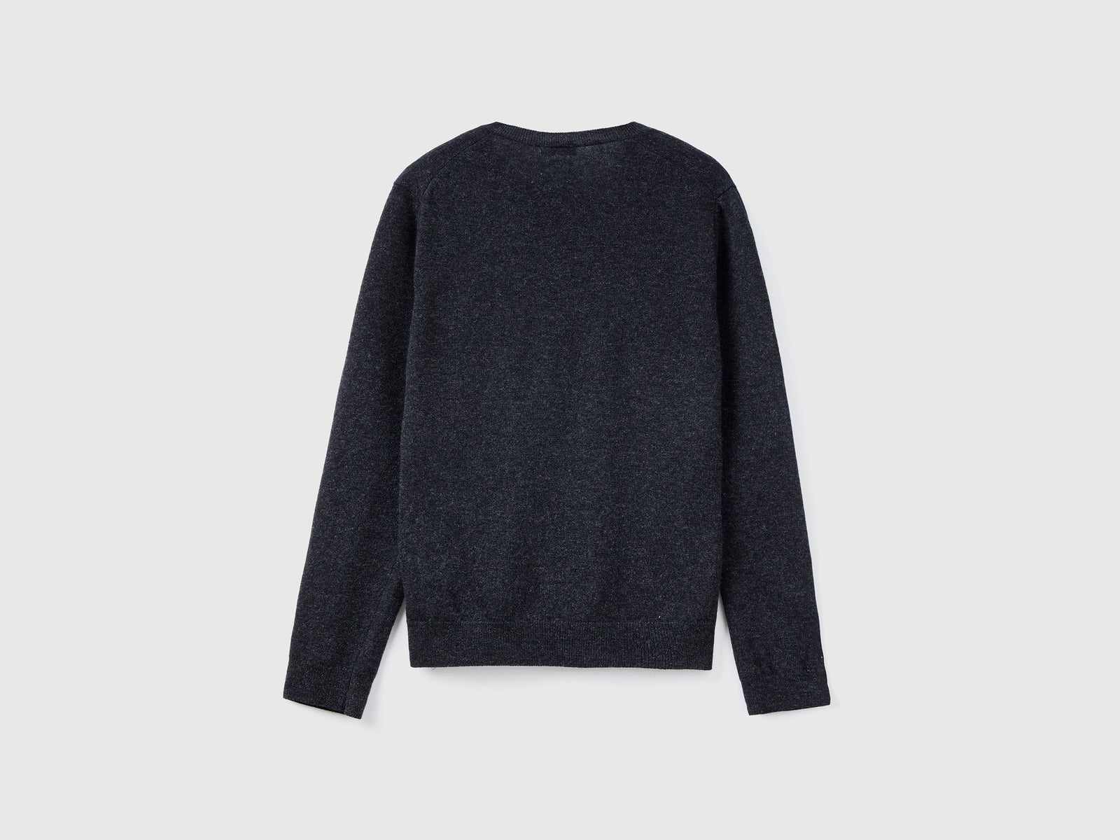 Maglia con scollo a V antracite in pura lana Merino da donna grigio scuro 2 | Benetton Outlet