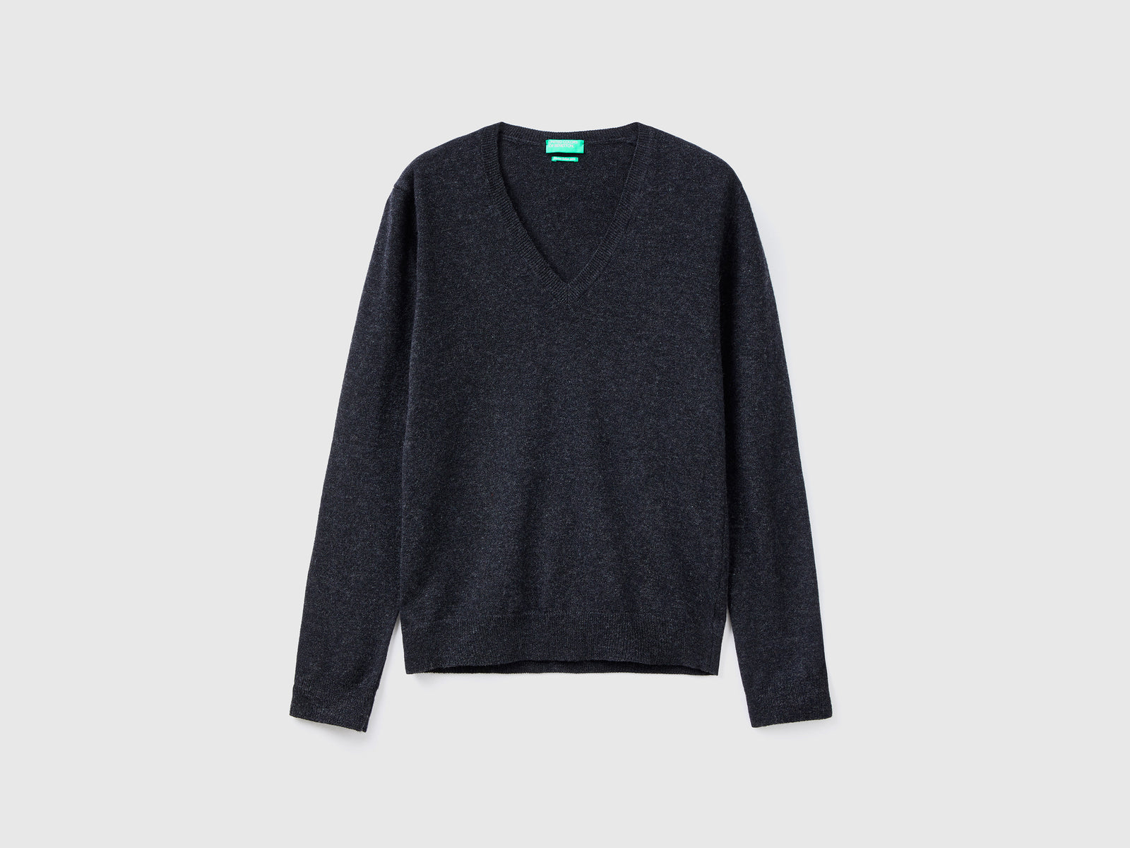 Maglia con scollo a V antracite in pura lana Merino da donna grigio scuro | Benetton Outlet