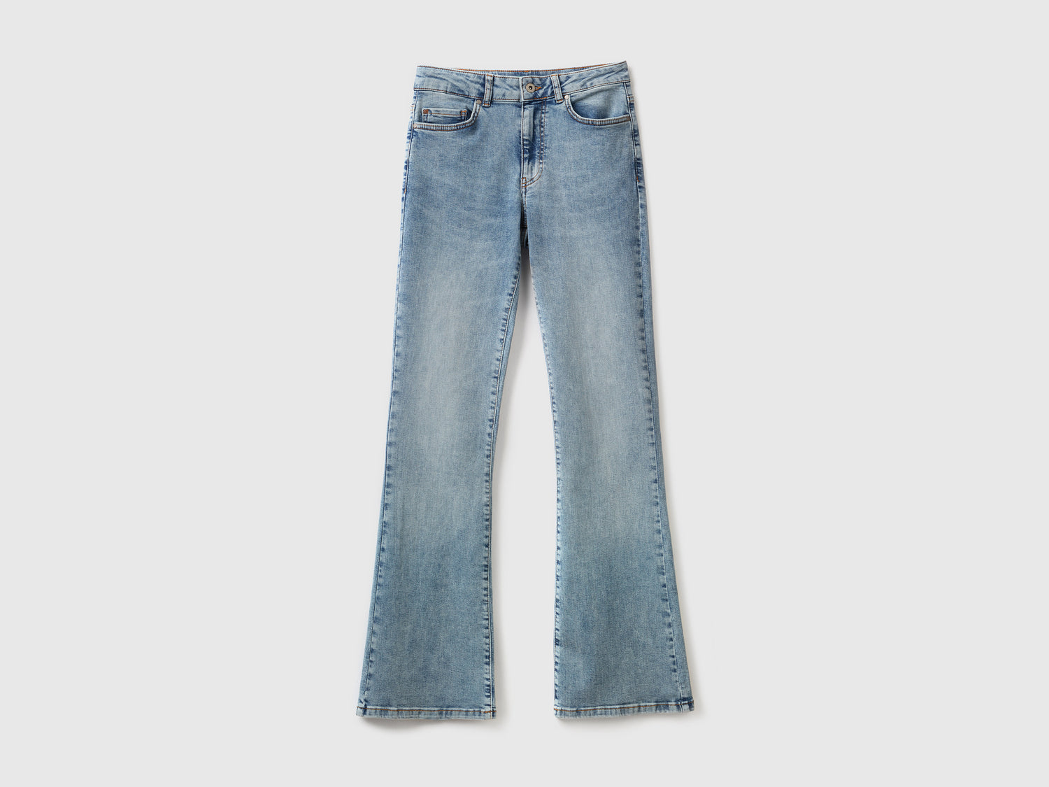 Jeans elasticizzati a zampa da donna blu | Benetton Outlet