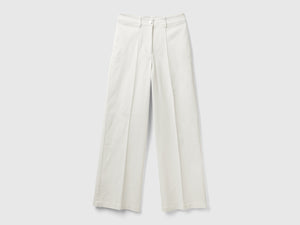 Wide leg trousers