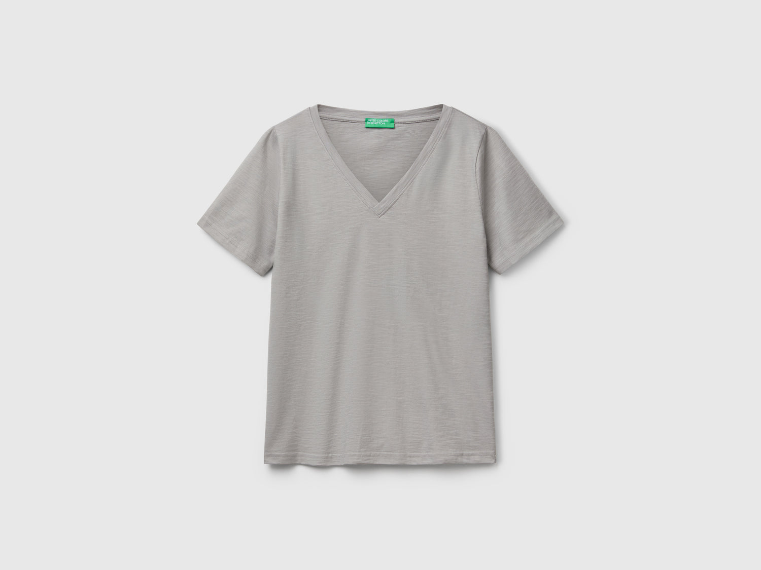 T-shirt scollo a V in cotone fiammato da donna grigio | Benetton Outlet