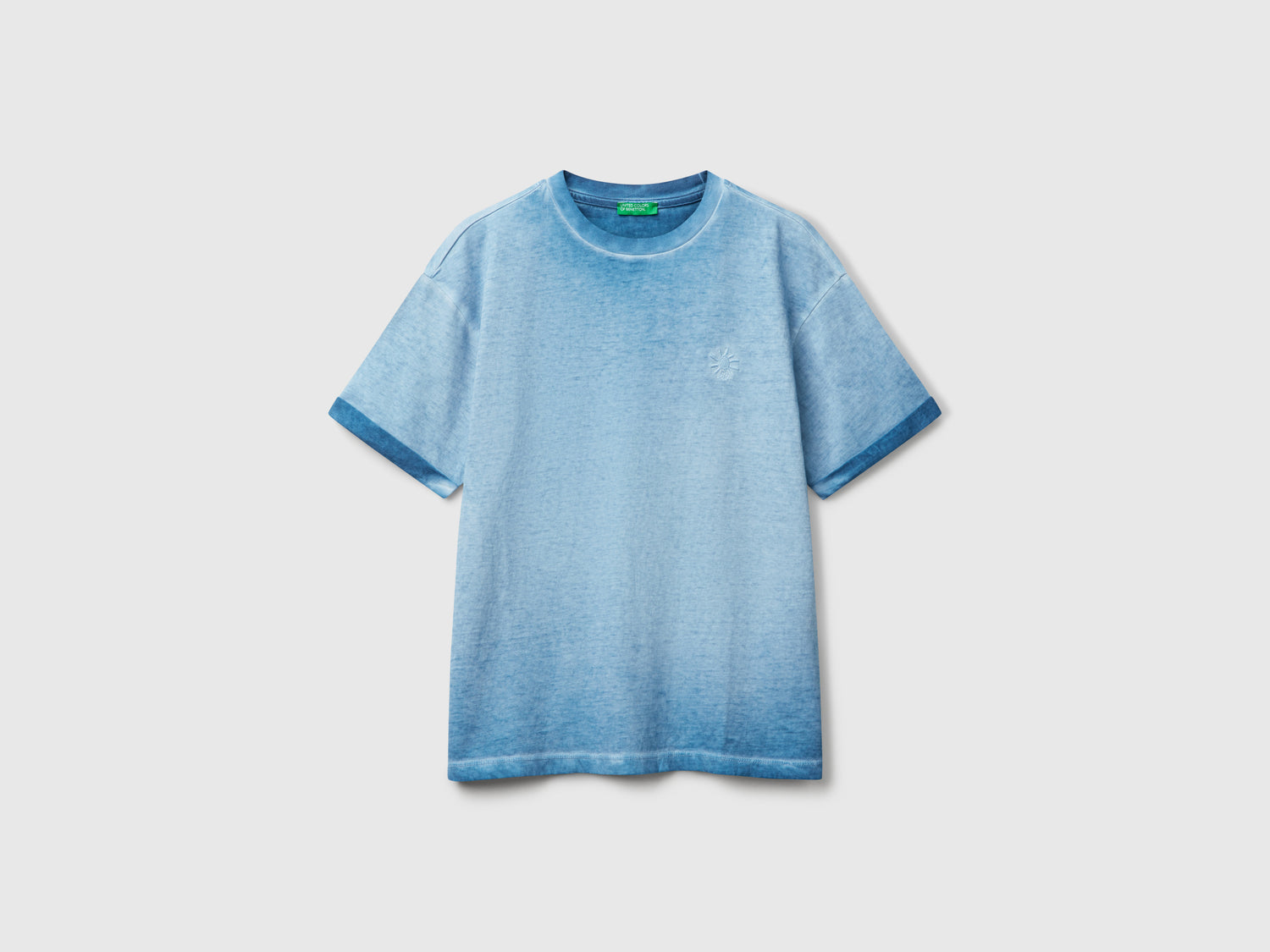 Maglietta over fit con ricamo da bambino azzurro | Benetton Outlet