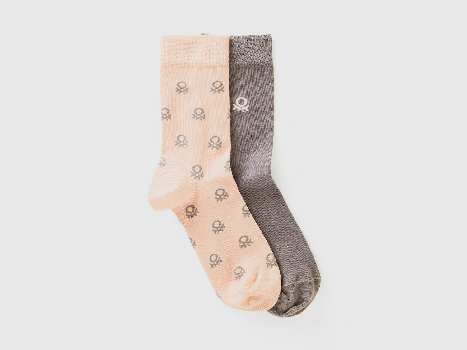 Two pairs of long socks with logos da uomo multi-color | Benetton Outlet