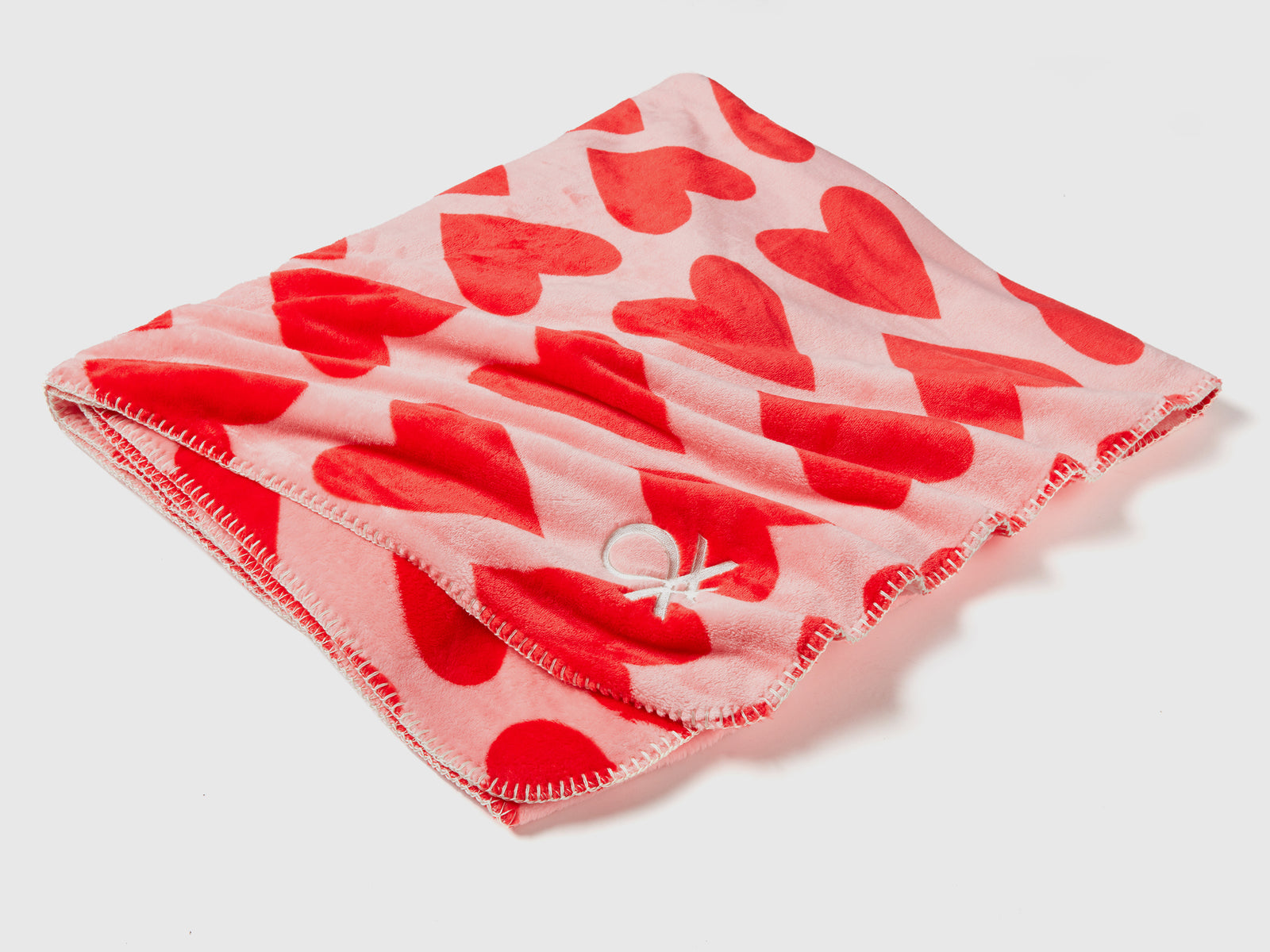 Faux fur blanket with hearts da uomo multi-color 2 | Benetton Outlet