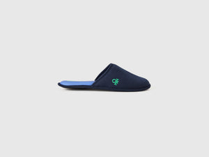 Slippers with logo