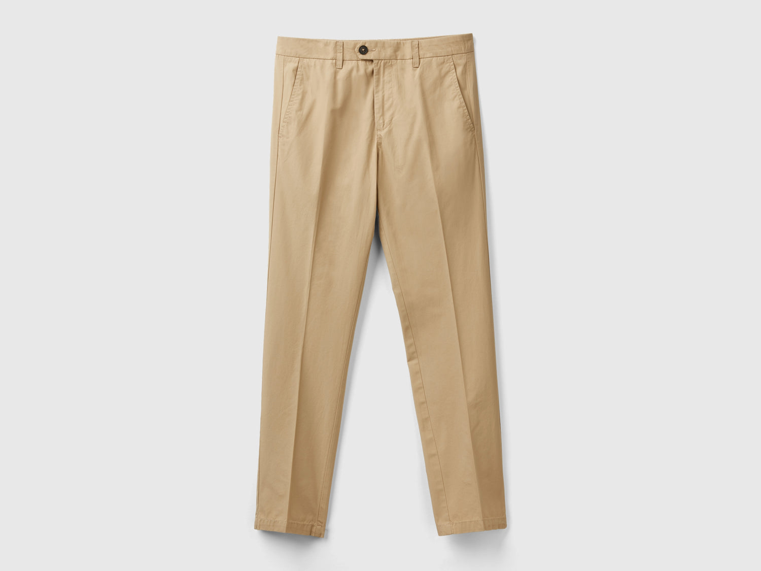 Slim fit chinos in lightweight cotton da uomo beige | Benetton Outlet