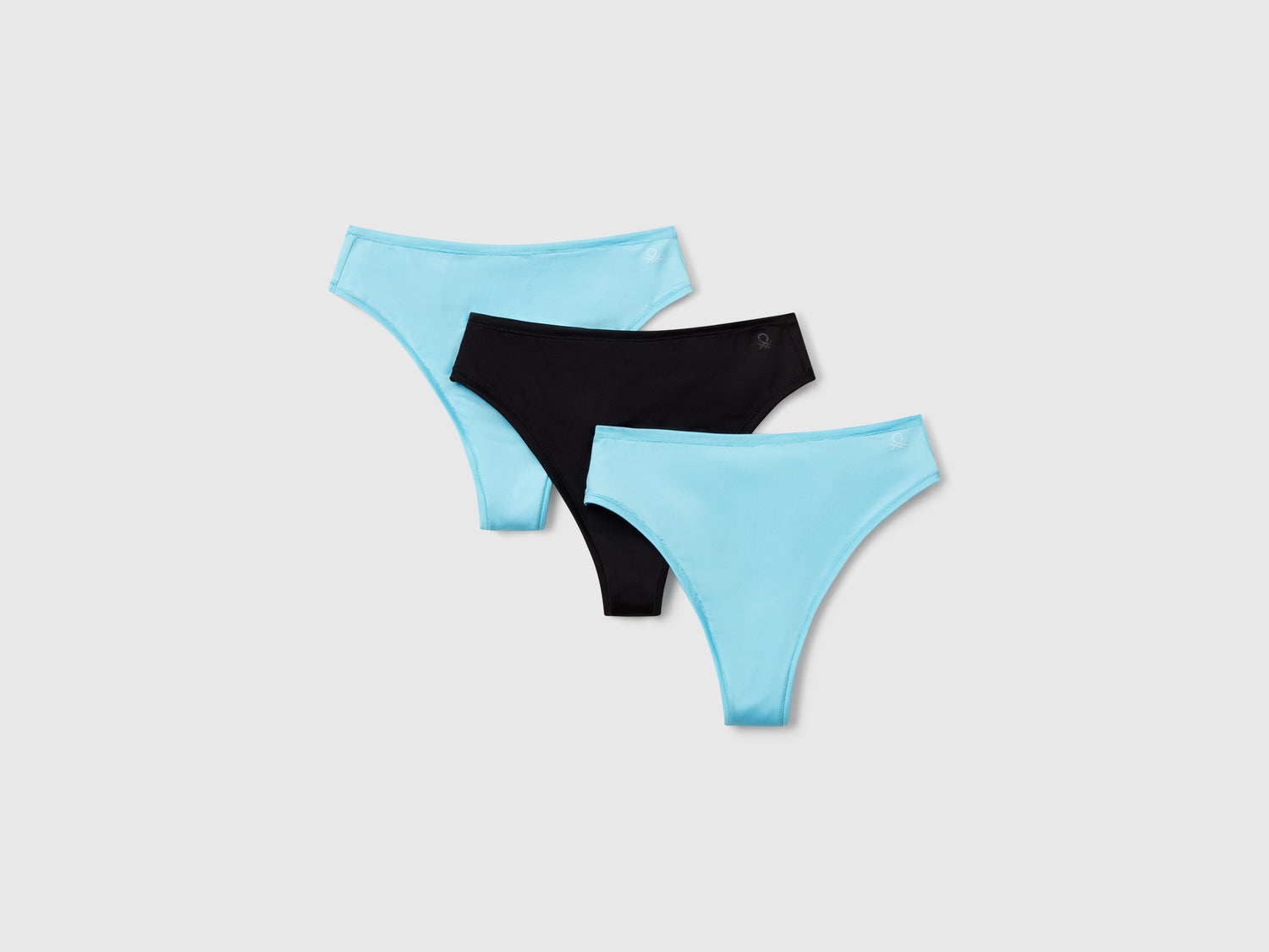 Three sports briefs da donna celeste | Benetton Outlet