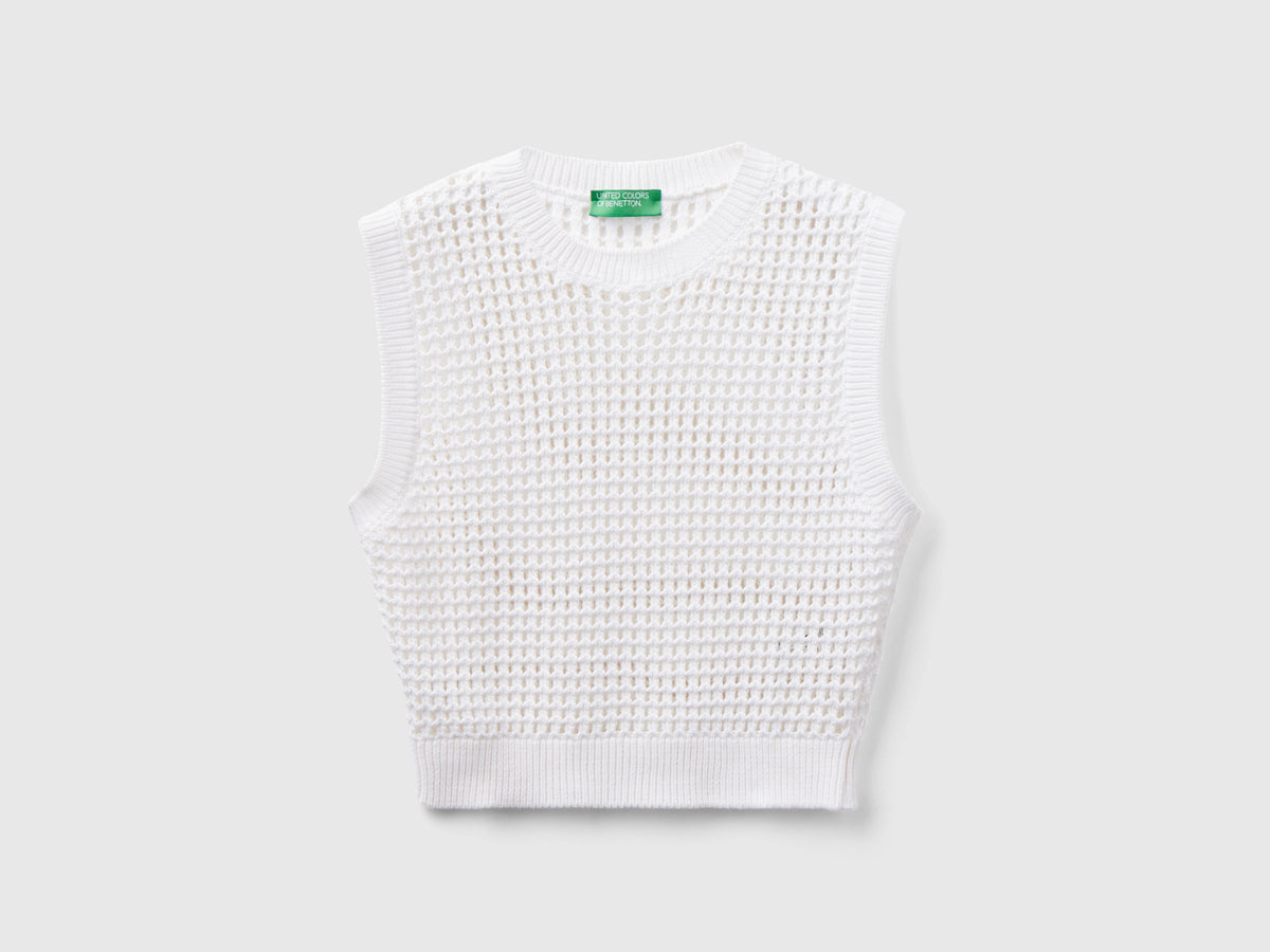 Cropped crochet vest