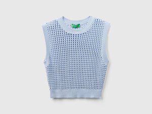 Cropped crochet vest