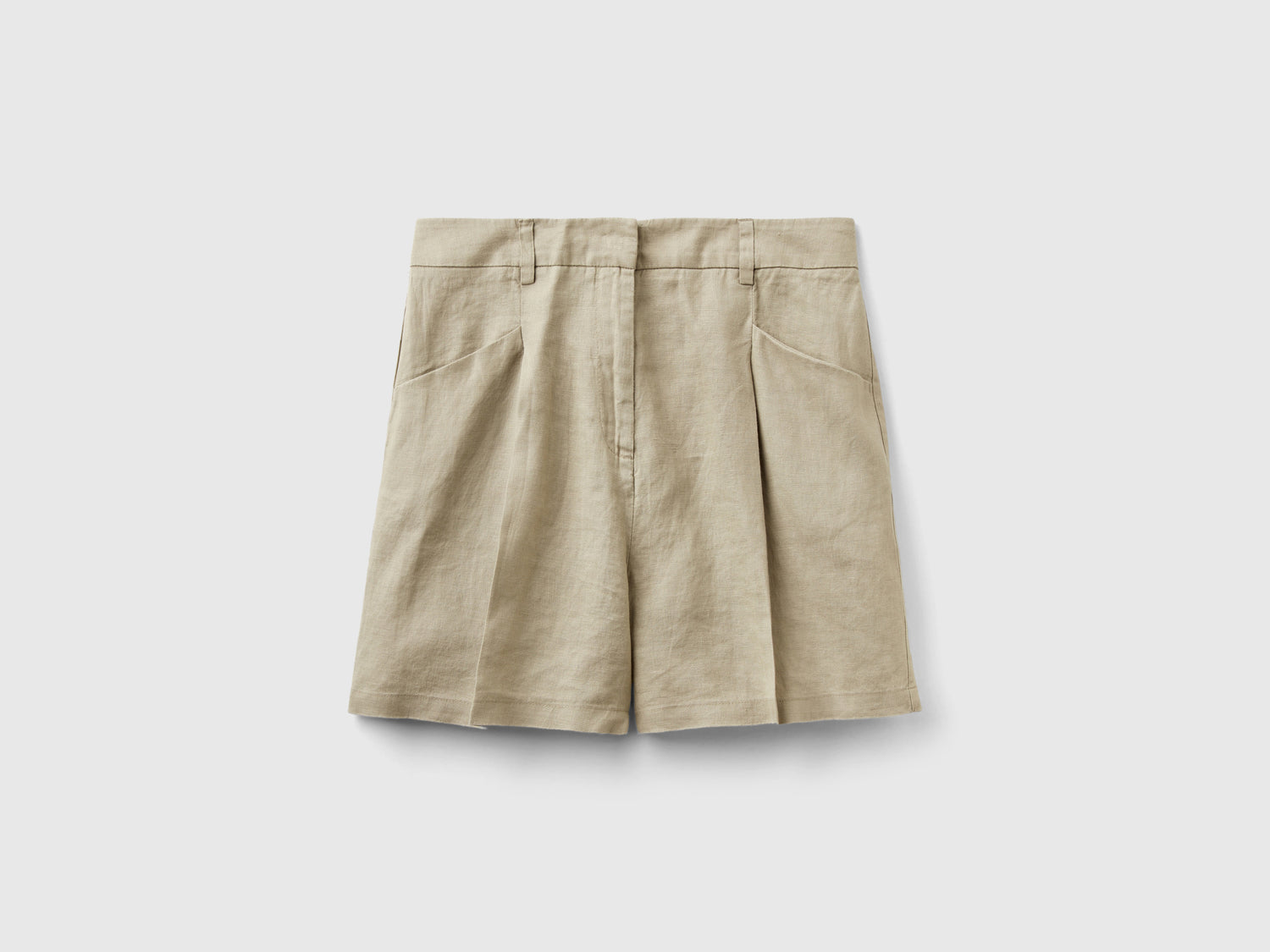 Bermuda in puro lino da donna verde chiaro | Benetton Outlet