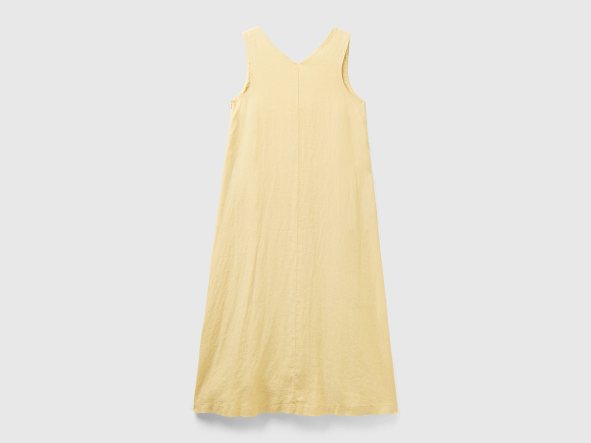 Sleeveless dress in pure linen