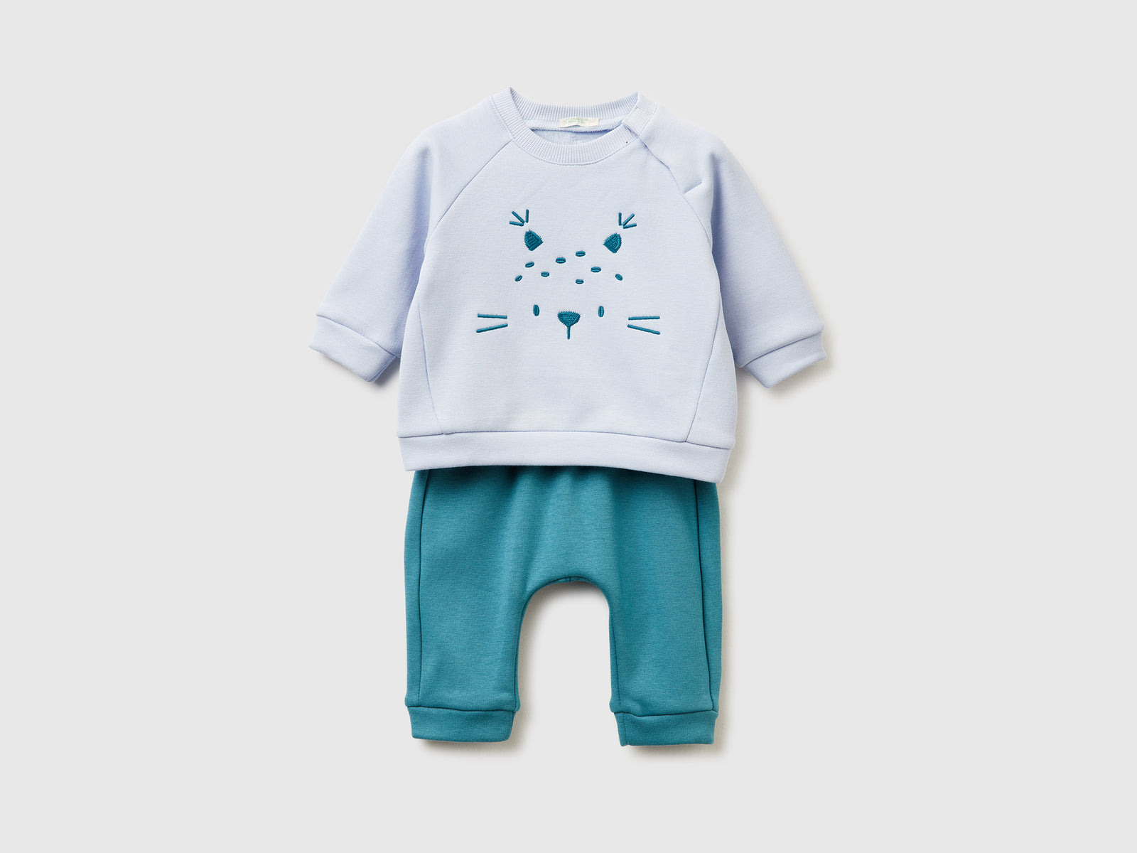 Completino con ricamo animaletto da neonato celeste | Benetton Outlet