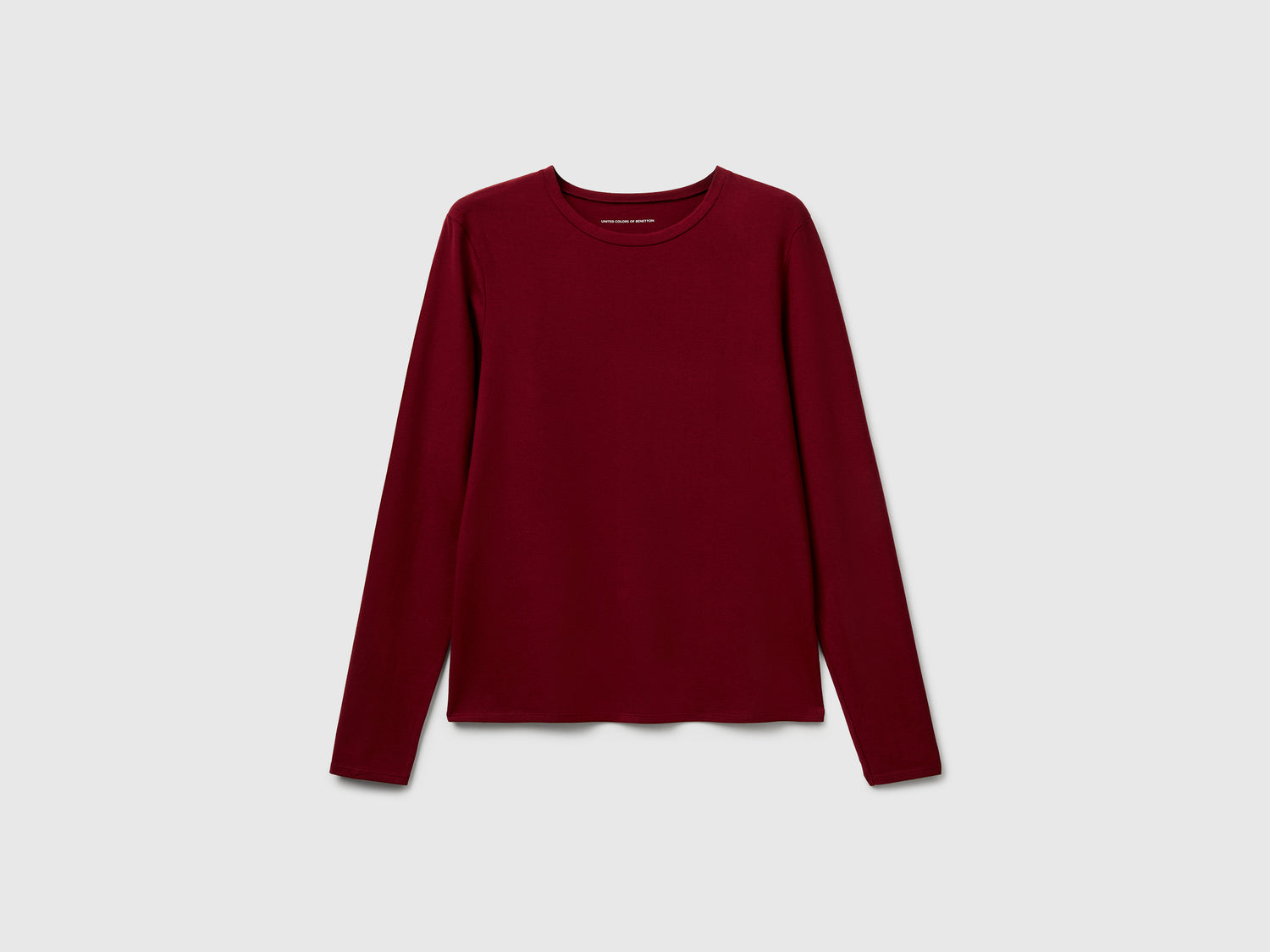 T-shirt manica lunga in cotone super stretch da donna bordeaux | Benetton Outlet