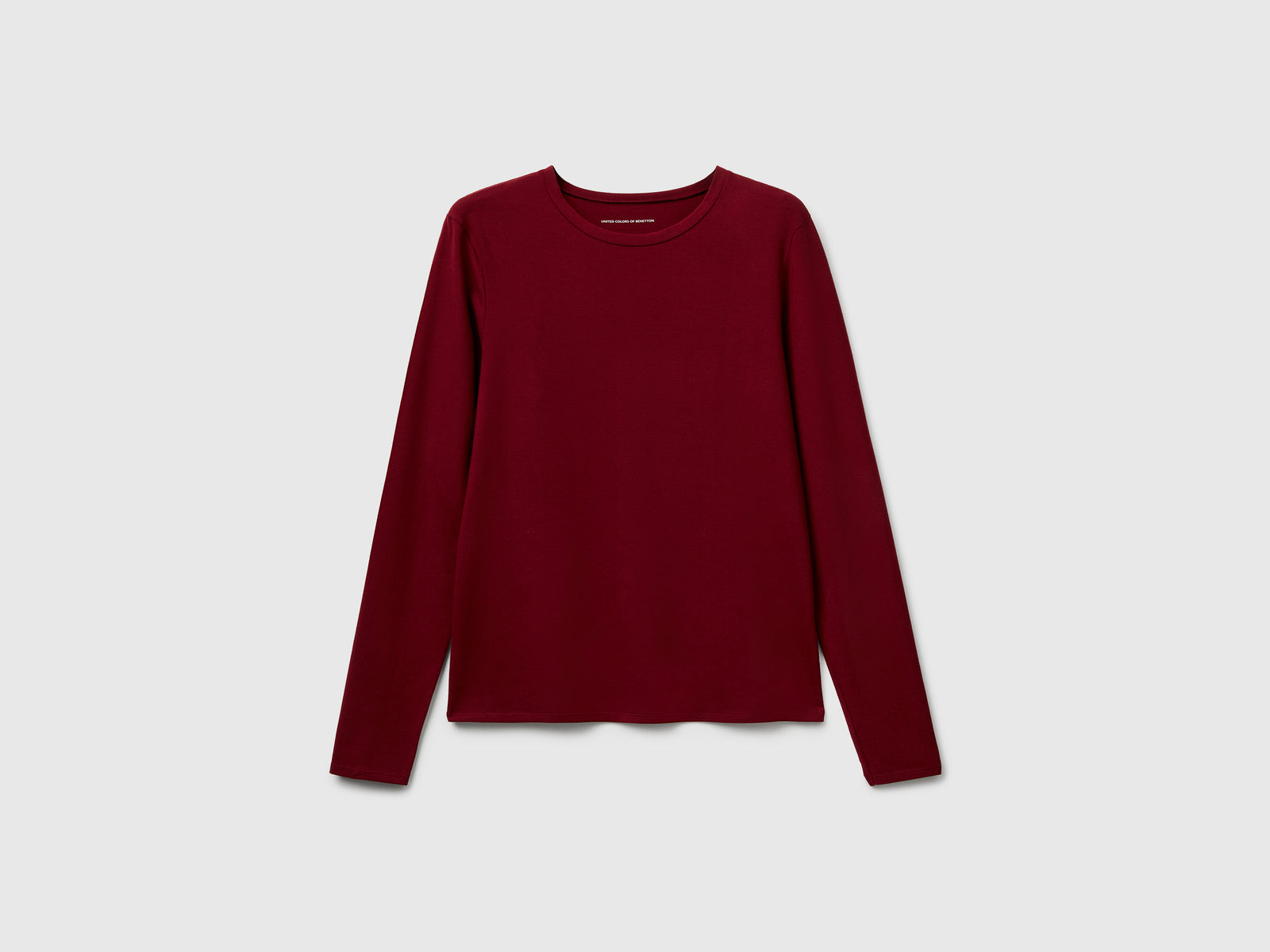T-shirt manica lunga in cotone super stretch da donna bordeaux | Benetton Outlet