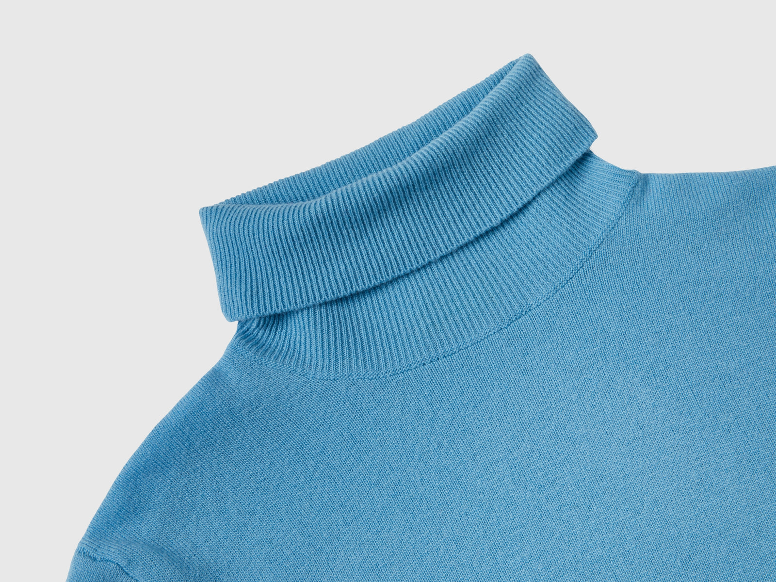 Dolcevita in pura lana Merino da donna azzurro 3 | Benetton Outlet