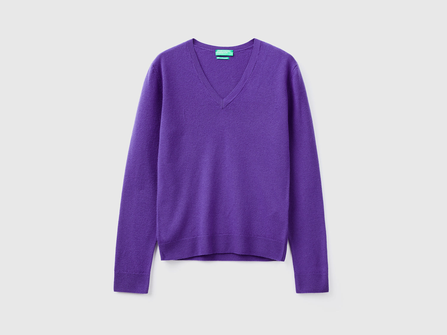Maglia con scollo a V in pura lana Merino da donna viola | Benetton Outlet