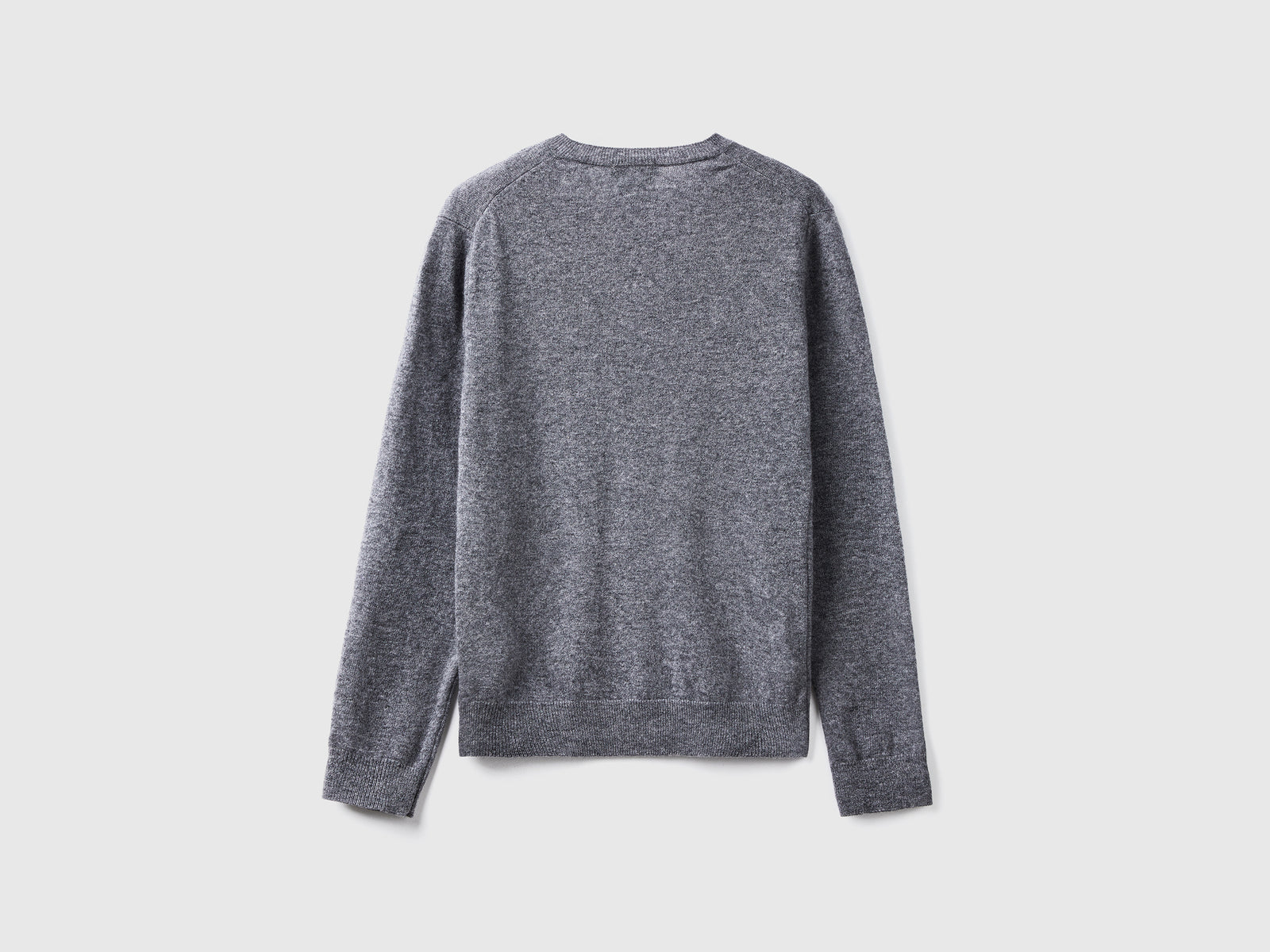 Suéter de cuello en V en pura lana merino da donna grigio scuro 2 | Benetton Outlet