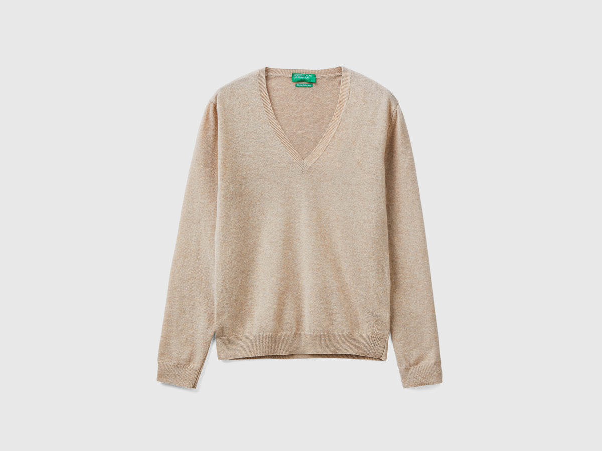 V-neck sweater in pure Merino wool