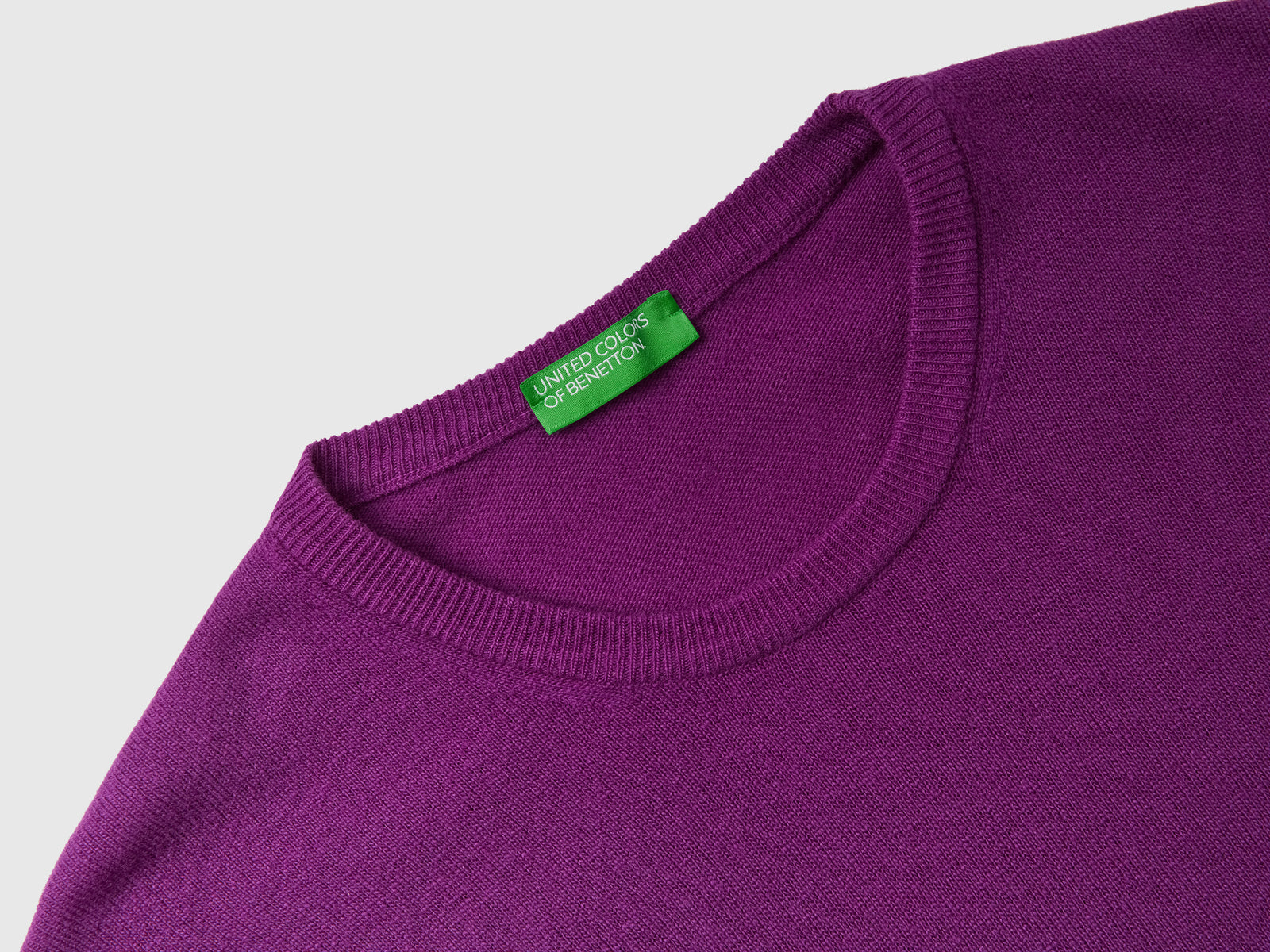 Maglia girocollo in pura lana Merino da uomo viola 3 | Benetton Outlet