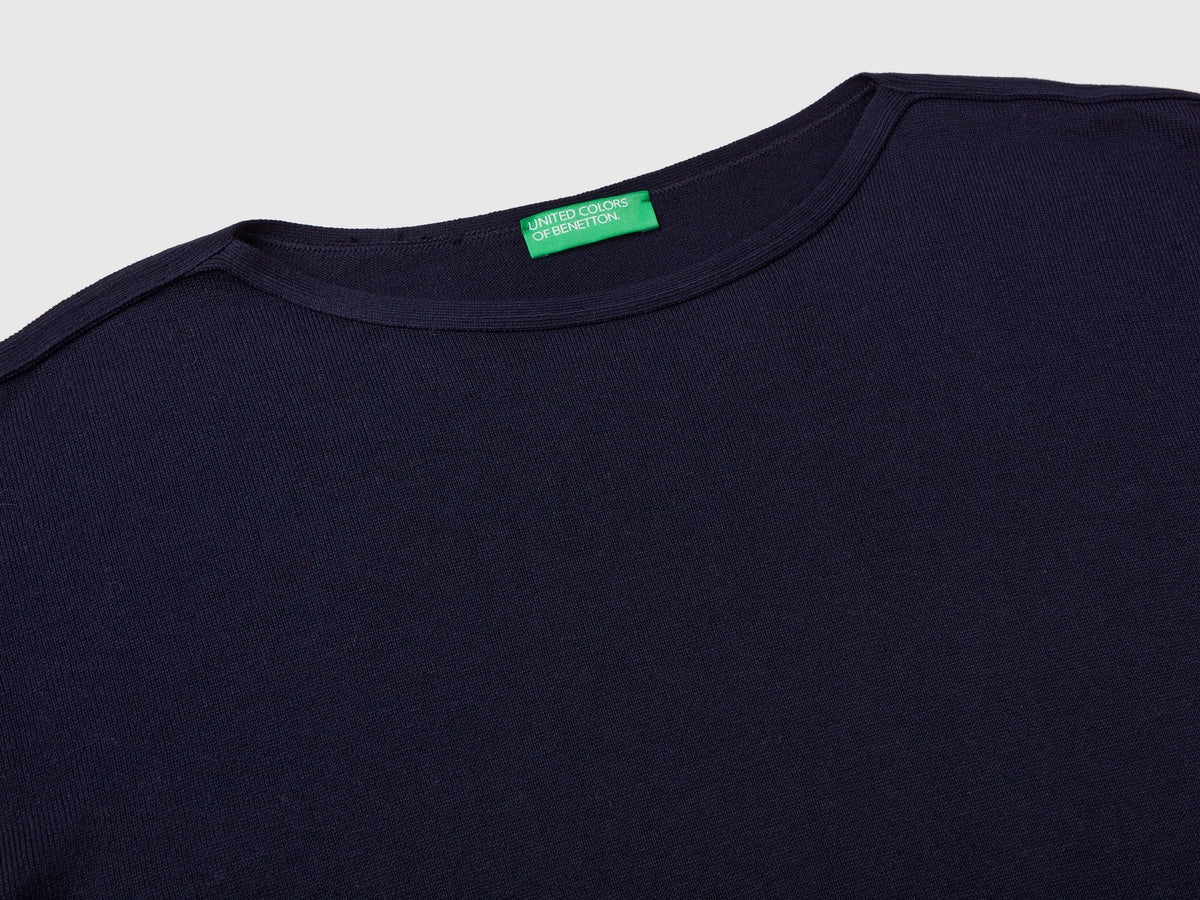 Boat neck sweater