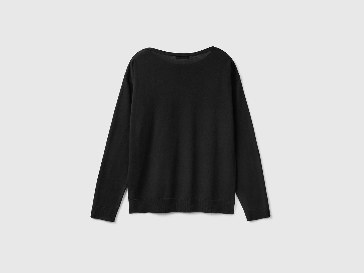 Boat neck sweater