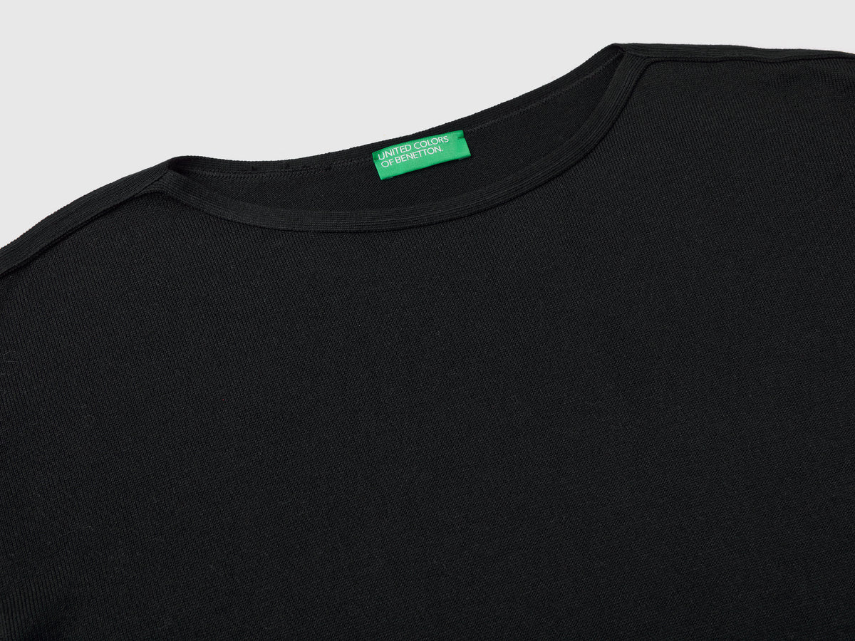 Boat neck sweater