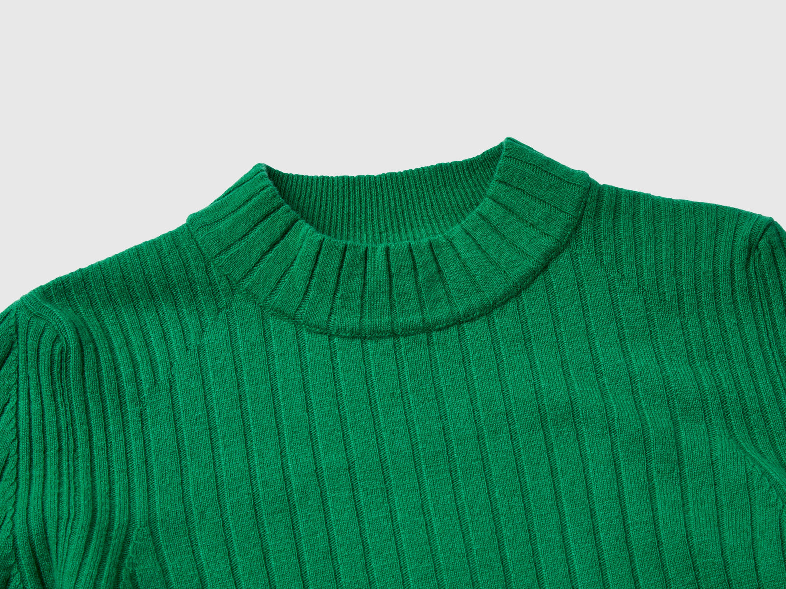 Maglia lupetto con spacchi da donna verde 3 | Benetton Outlet