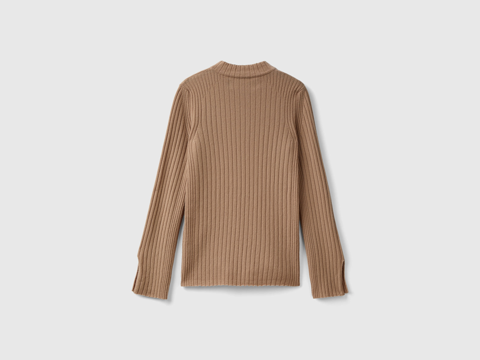 Maglia lupetto con spacchi da donna cammello 2 | Benetton Outlet