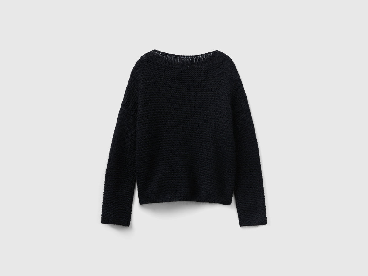 Maglia con scollo a barchetta
