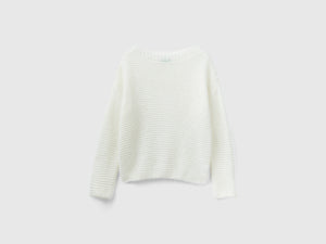 Maglia con scollo a barchetta
