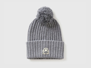 Berretto con logo e pom pom