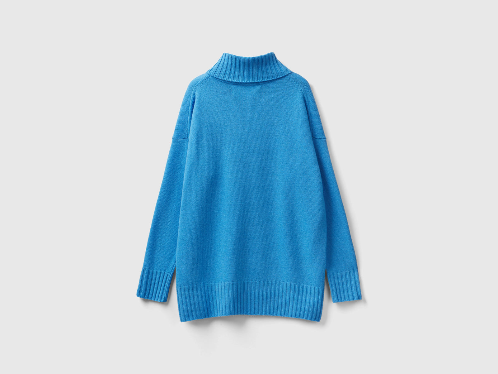 Dolcevita con spacchi da donna azzurro 2 | Benetton Outlet