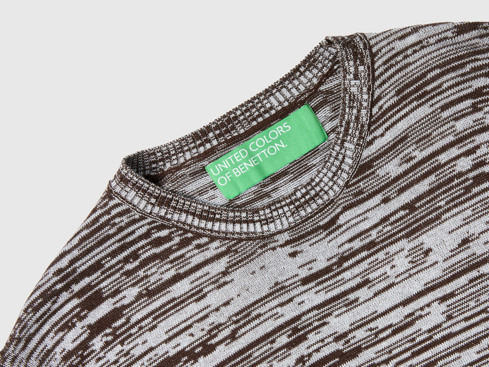 Maglia con motivo a righe da uomo marrone scuro 3 | Benetton Outlet