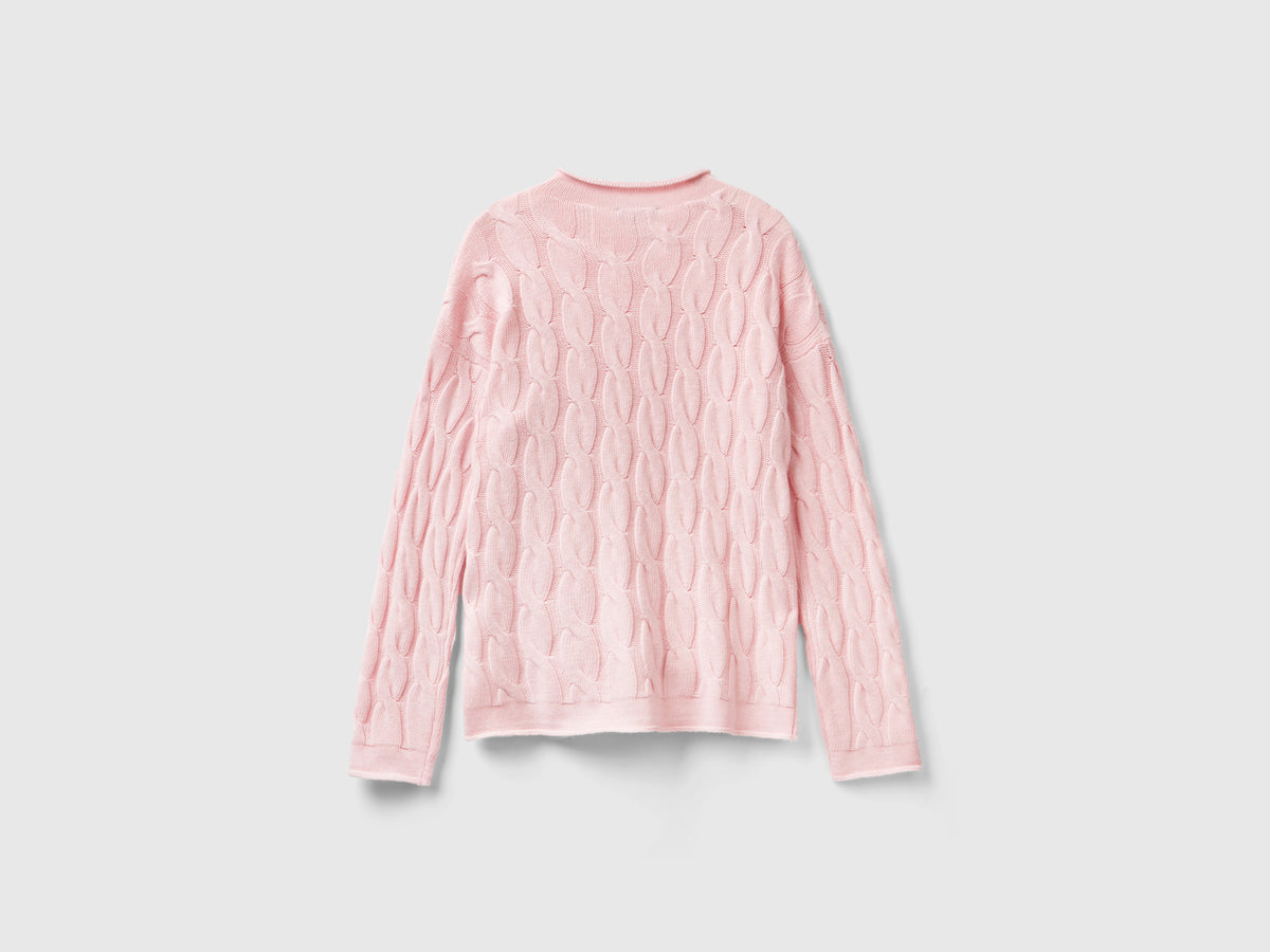 Maglia con lavorazione a trecce