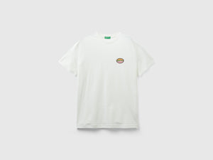 T-shirt con patch