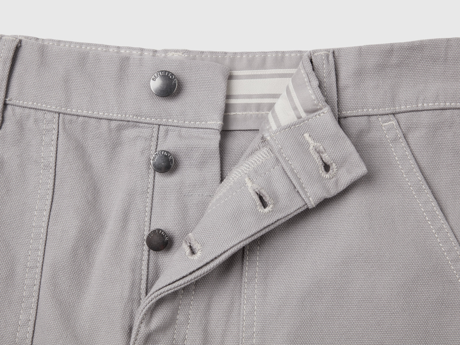 Straight trousers in cotton canvas da donna grigio chiaro 3 | Benetton Outlet