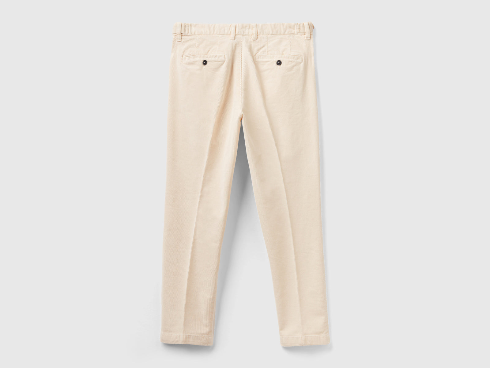 Pantalones chinos de pana de corte entallado da uomo bianco panna 2 | Benetton Outlet