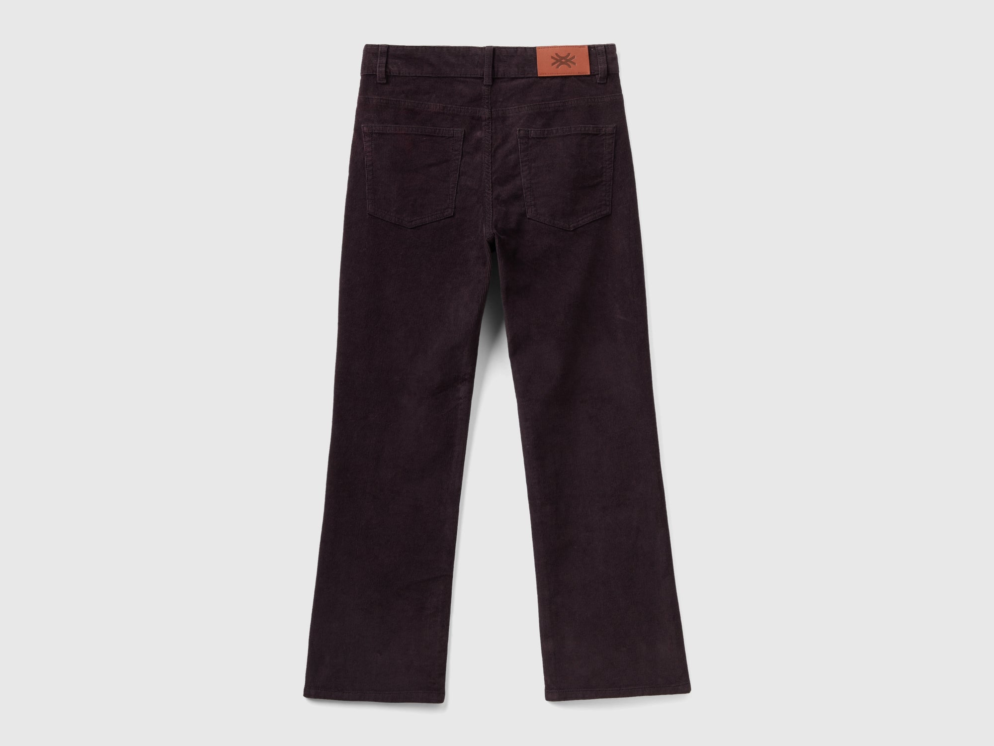 Pantaloni cinque tasche in velluto da donna nero Benetton Outlet