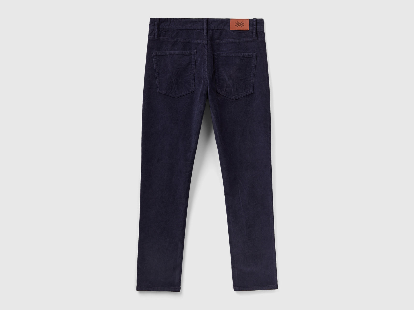 Pantalones de terciopelo de corte entallado da uomo blu scuro 2 | Benetton Outlet