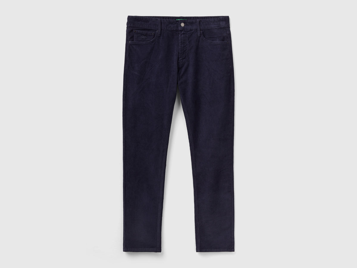 Pantalones de terciopelo de corte entallado