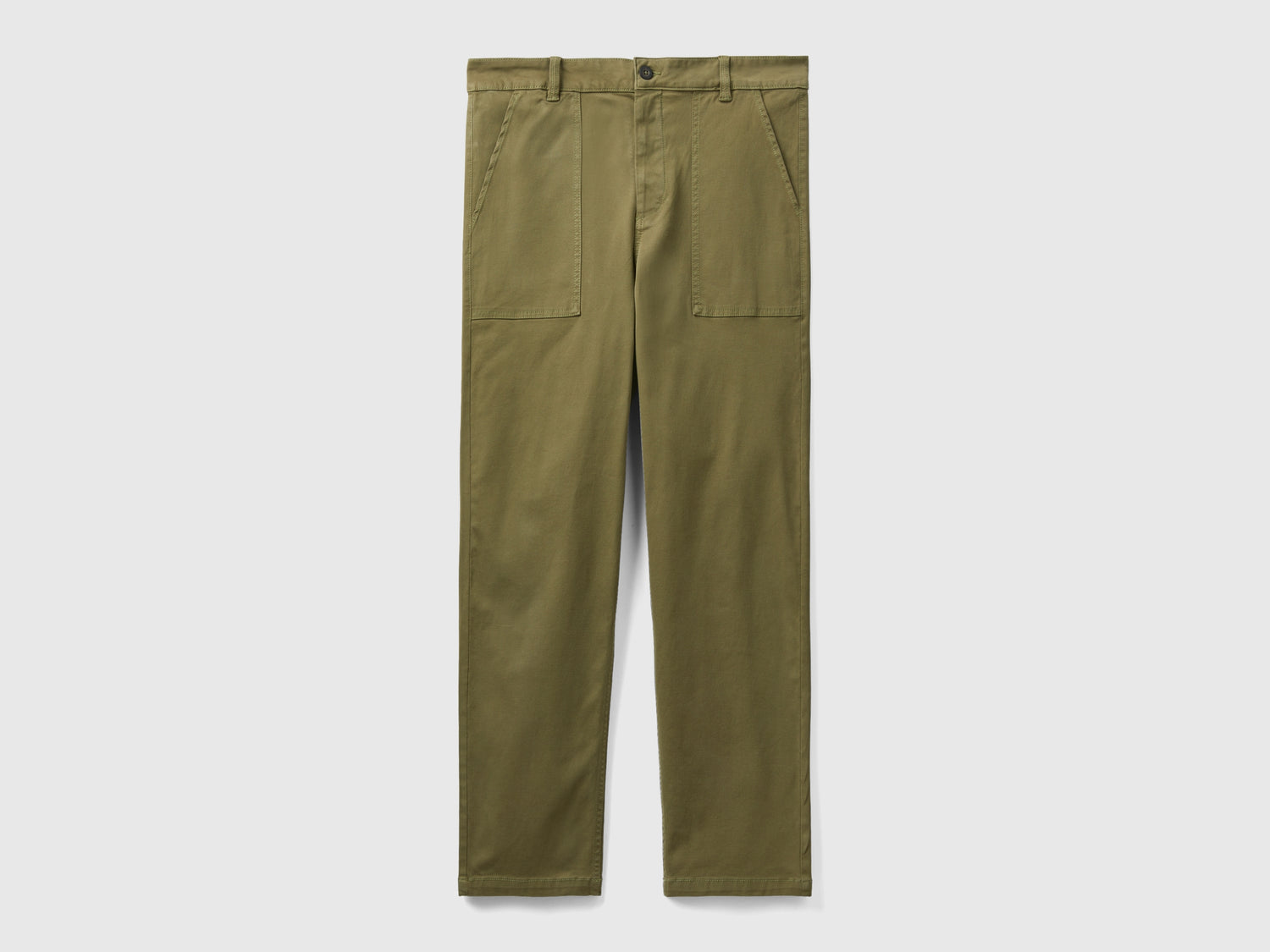 Pantaloni straight con cavallo basso da uomo verde militare | Benetton Outlet