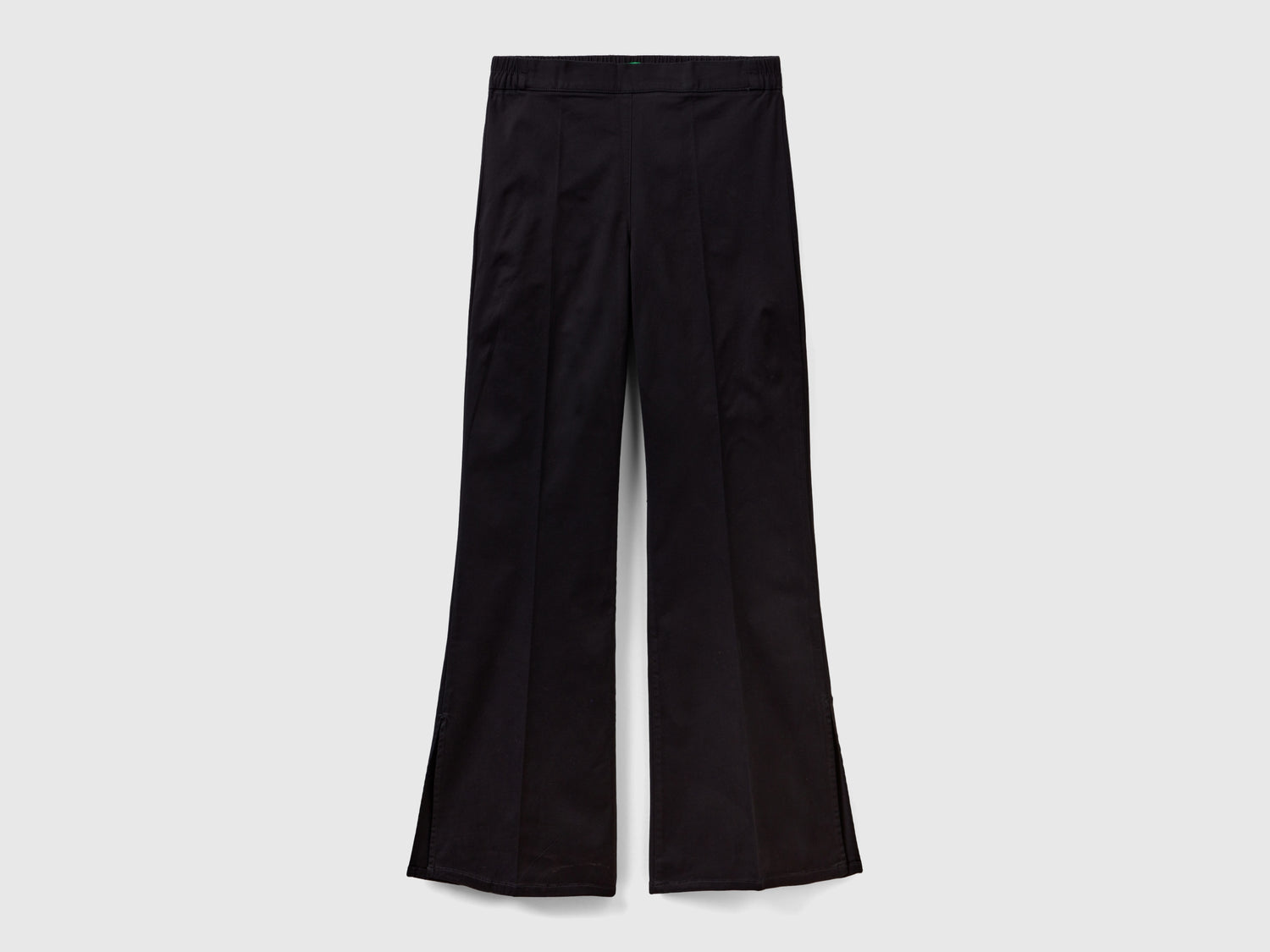 Pantaloni a zampa con spacchi da donna nero | Benetton Outlet