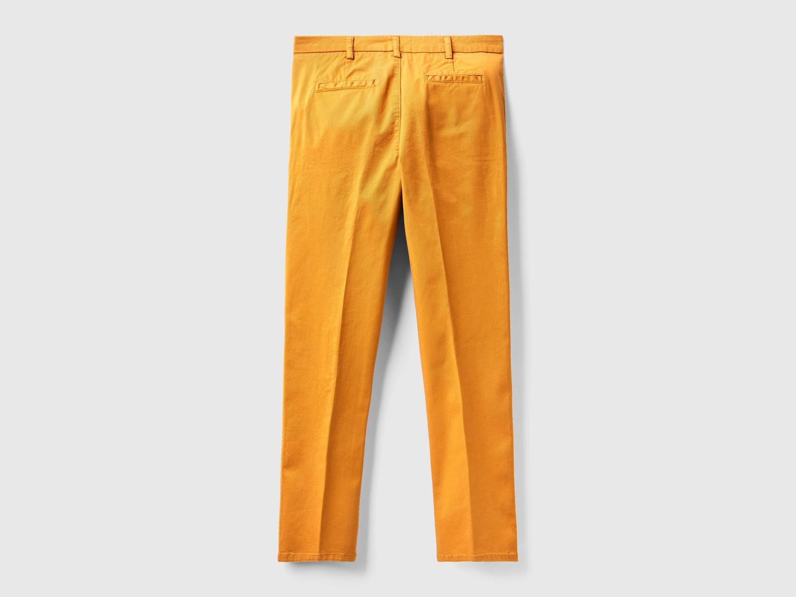 Chino slim fit da donna giallo 2 | Benetton Outlet