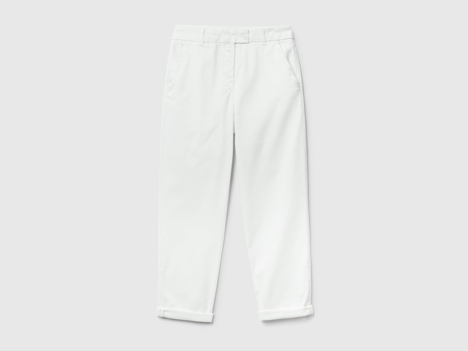 Pantaloni chino in cotone stretch da donna bianco panna | Benetton Outlet