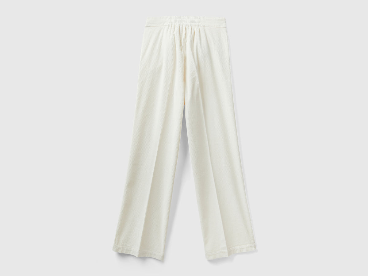 Pantalones anchos de terciopelo
