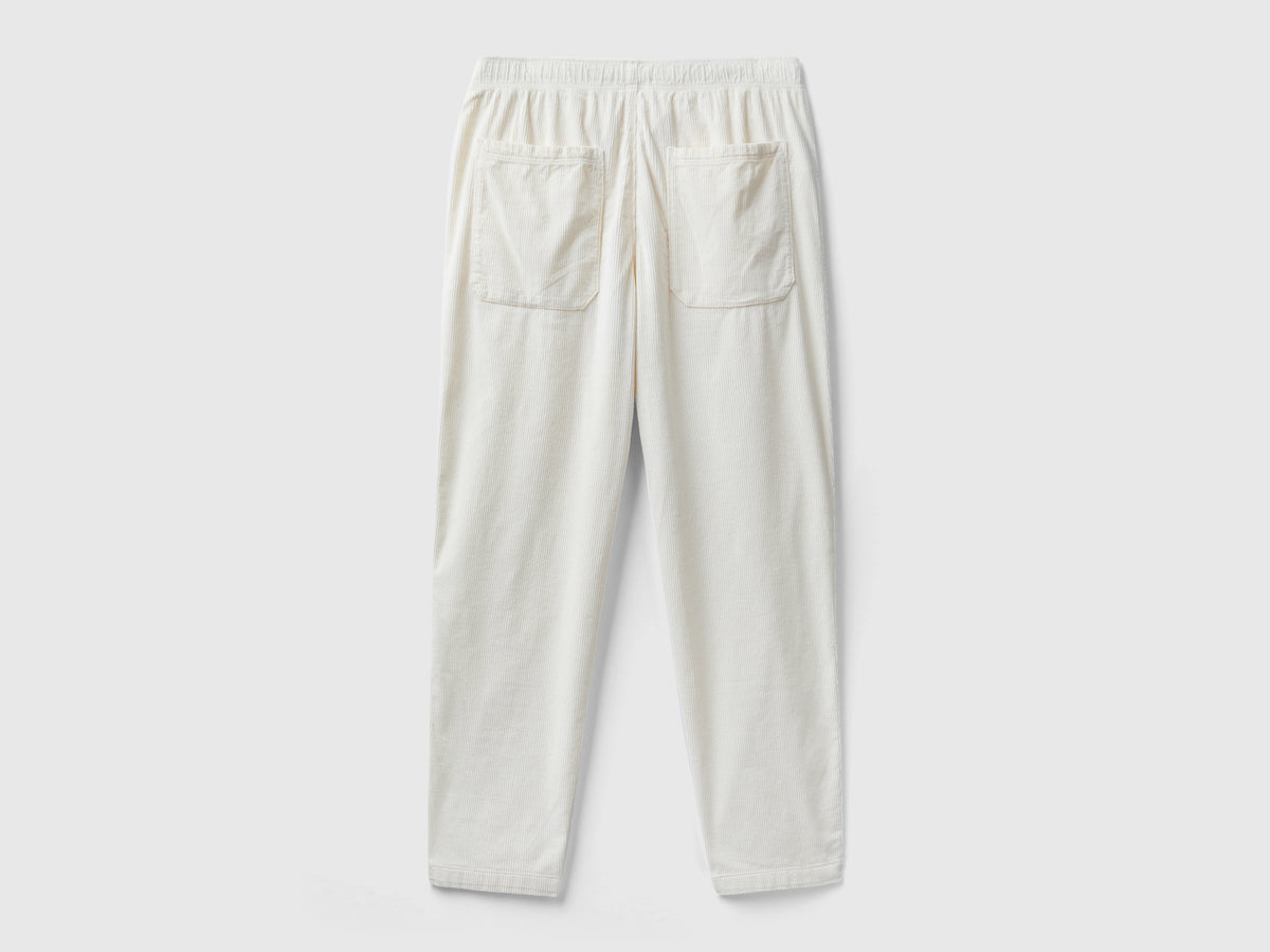 Joggers de terciopelo con cordón