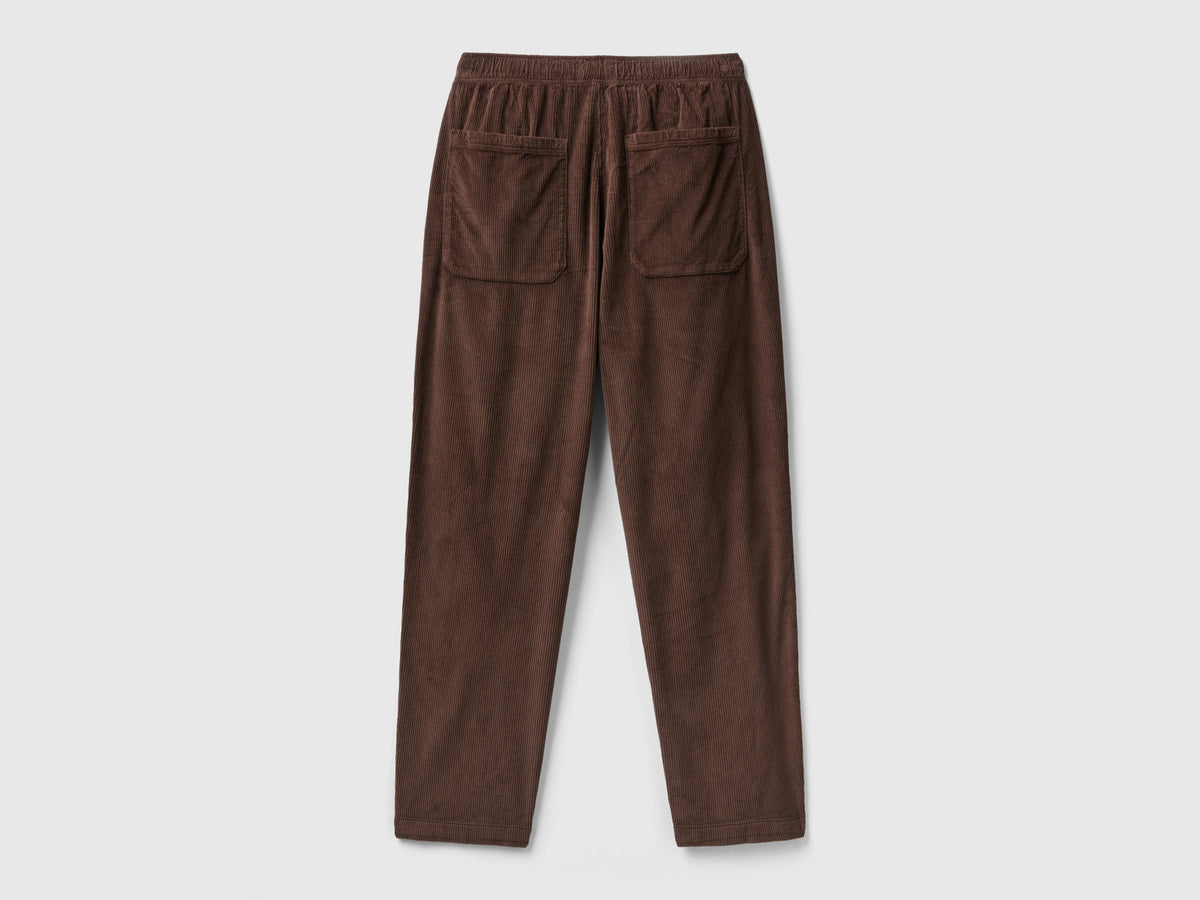 Joggers de terciopelo con cordón