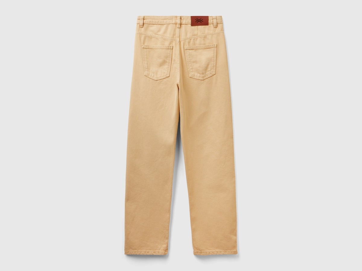 Pantaloni mom fit