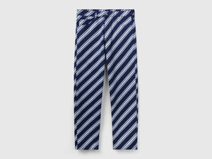 Pantalones de rayas del regimiento
