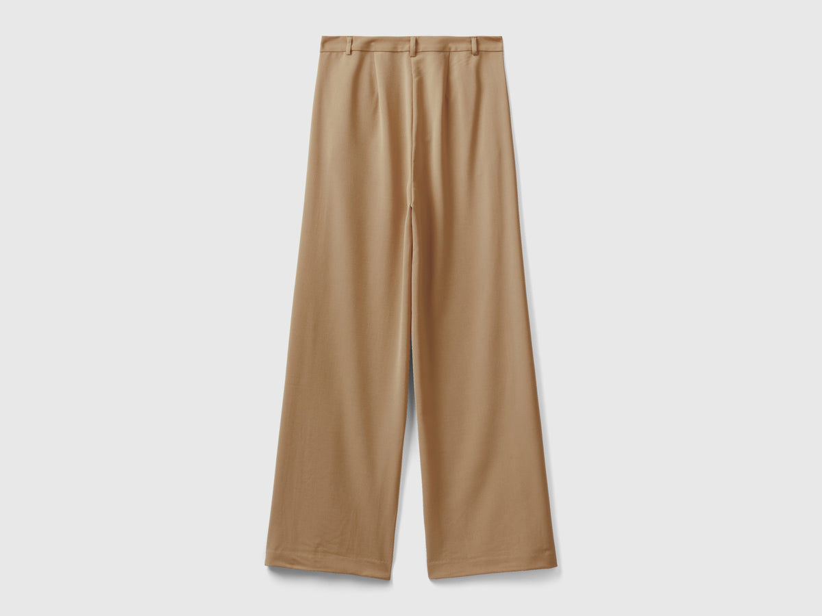 Pantaloni fluidi con gamba dritta
